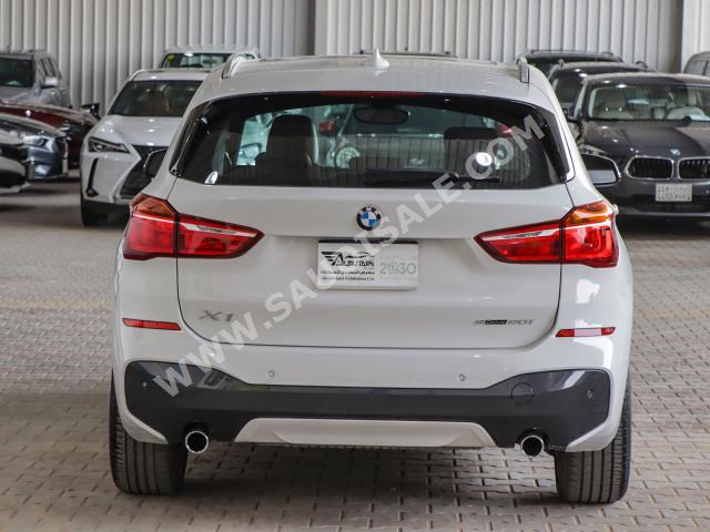 2018 بي ام دبليو الفئة اكس 1