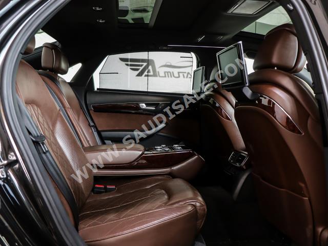 2013 اودي اي 8 ال