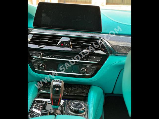 2020 بي ام دبليو الفئة ام إم 5 كومبيتيشن