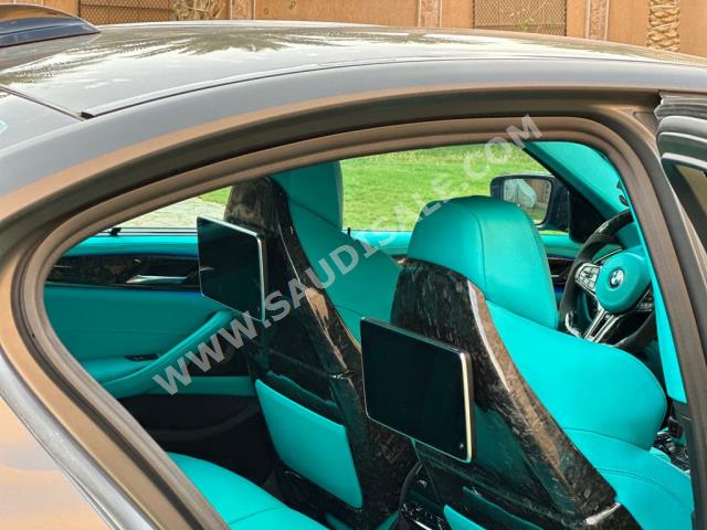 2020 بي ام دبليو الفئة ام إم 5 كومبيتيشن