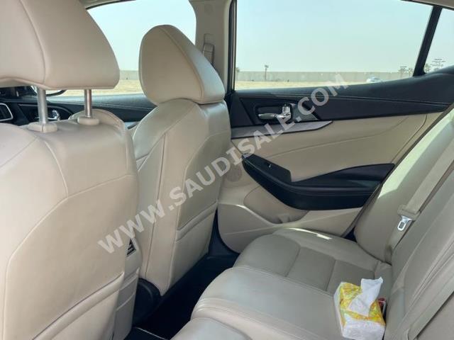 2018 نيسان ماكسيما