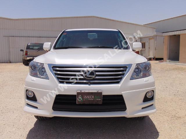 2011 Lexus LX 570