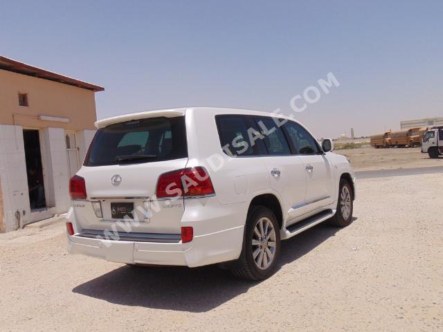 2011 Lexus LX 570
