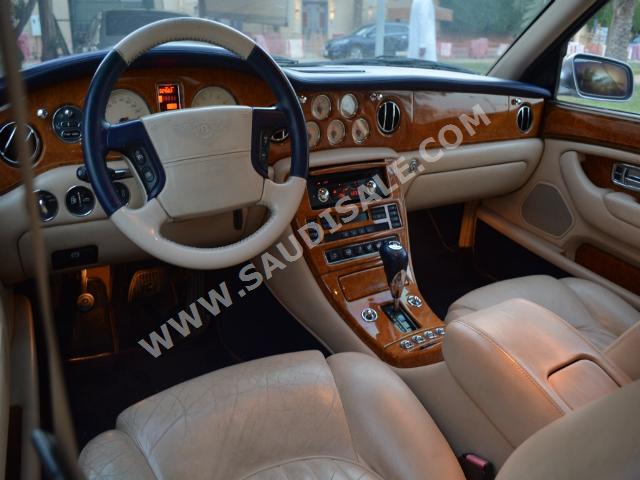 2001 بنتلي ارناج