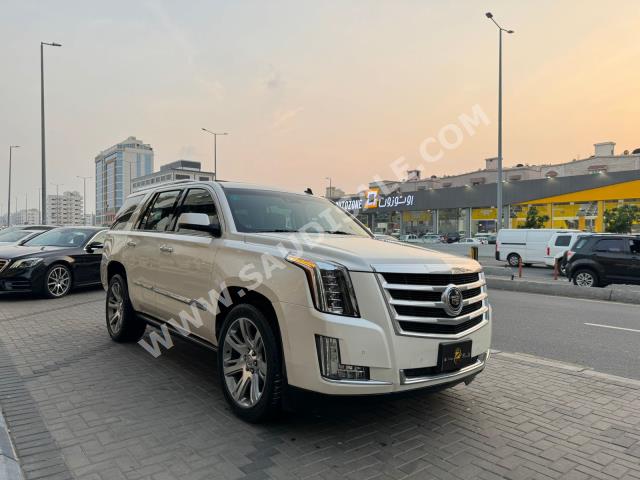 2015 كاديلاك اسكاليد