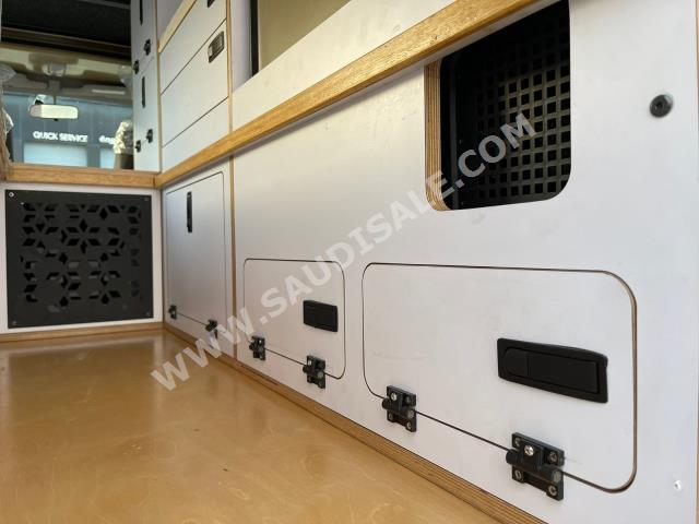 2021 تويوتا لاند كروزر ربع ال اكس