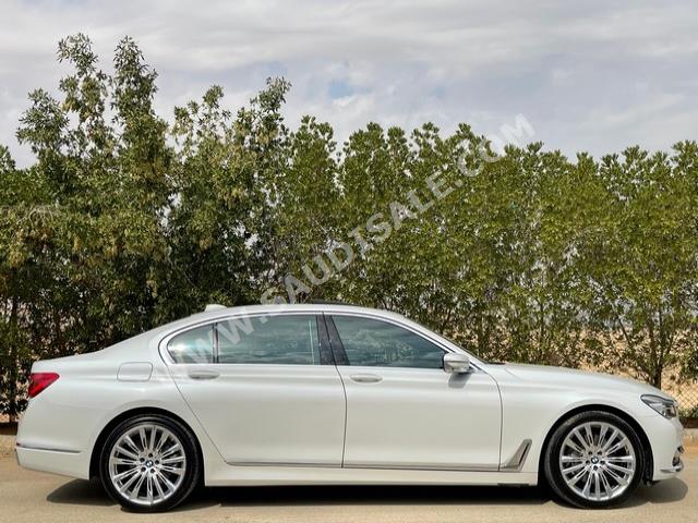 2018 بي ام دبليو الفئة السابعة 730 إل أي