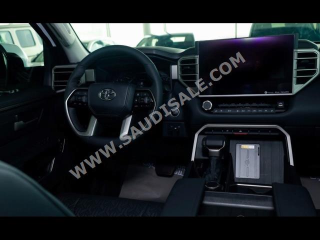 2022 تويوتا تندرا كرو ماكس ليمتيد