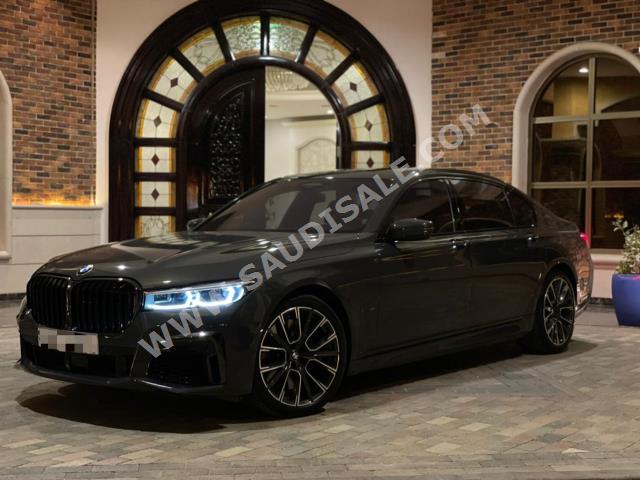 2020 بي ام دبليو الفئة السابعة 760 إل أي