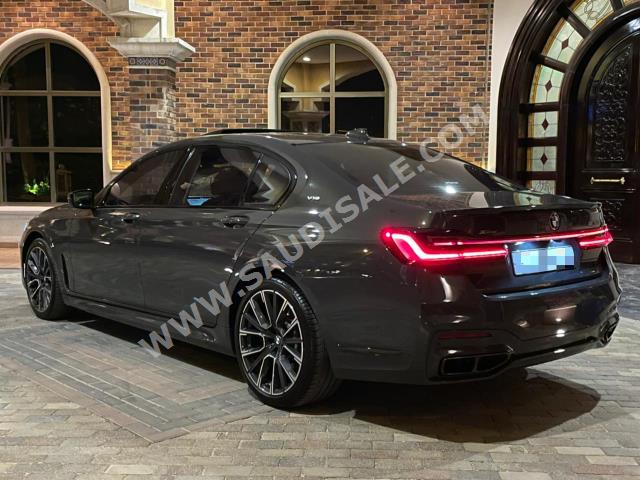 2020 بي ام دبليو الفئة السابعة 760 إل أي