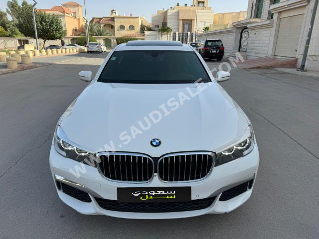2019 بي ام دبليو الفئة السابعة 735 إل أي