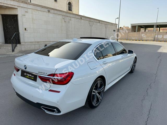 2019 بي ام دبليو الفئة السابعة 735 إل أي
