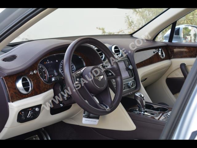 2019 بنتلي بنتايجا