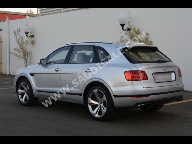 2019 بنتلي بنتايجا