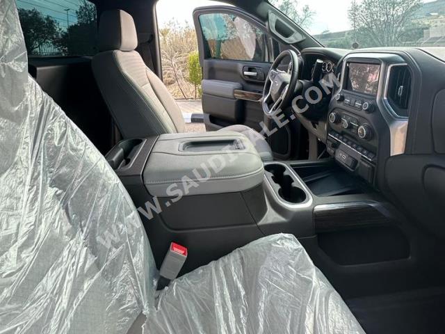 2021 شفروليه سلفرادو تريل بوس