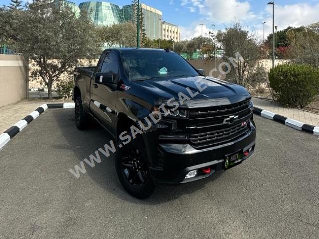 2021 شفروليه سلفرادو تريل بوس