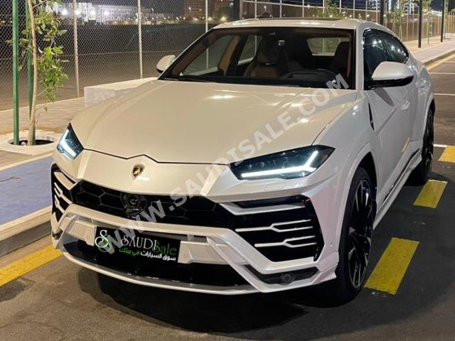 2022 لمبرجيني اوروس