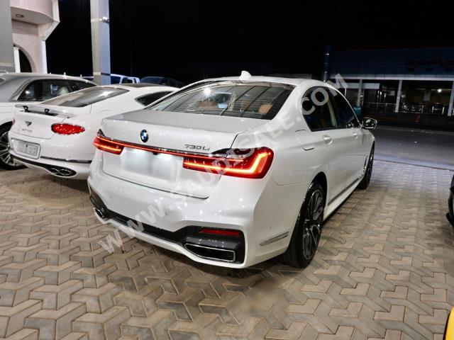 2021 بي ام دبليو الفئة السابعة 730 إل أي