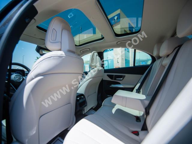 2024 مرسيدس - بنز إي 200