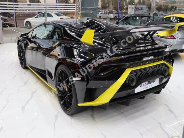 2022 Lamborghini Huracán STO