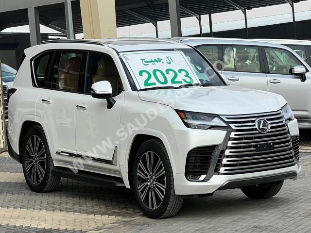 2023 لكزس إل إكس 600