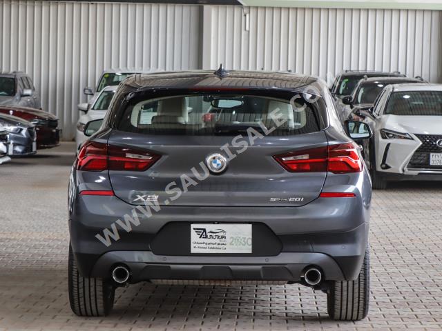 2022 بي ام دبليو الفئة اكس 2