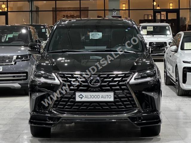2021 لكزس إل إكس 570 بلاك اديشن