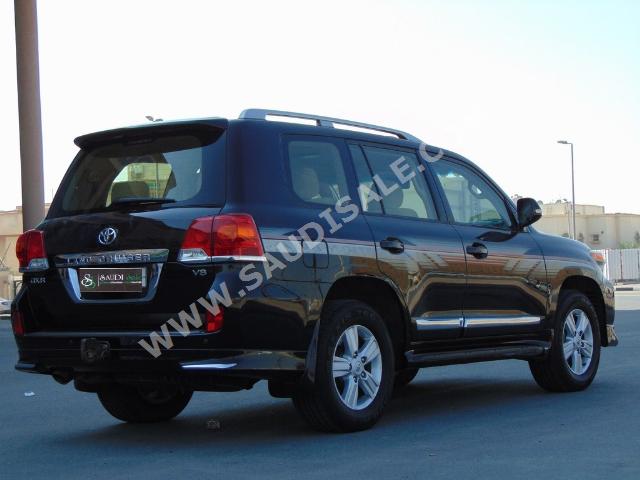 2012 Toyota Land Cruiser GXR