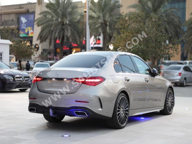 2022 مرسيدس - بنز سي 200 أي إم جي