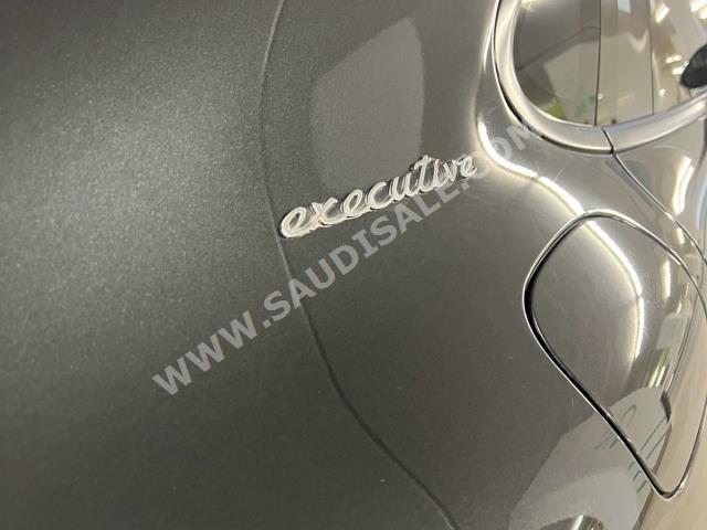 2018 بورش بانميرا 4 اس اكسيكيتف