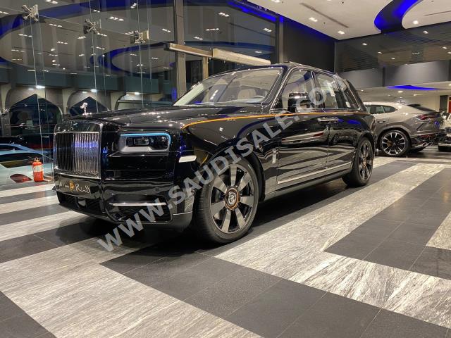 2024 رولز رويس كولينان سلفر بادج