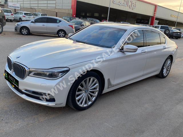2016 بي ام دبليو الفئة السابعة 730 إل أي