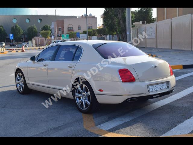 2009 بنتلي كونتيننتل فلاينج سبير دابليو 12