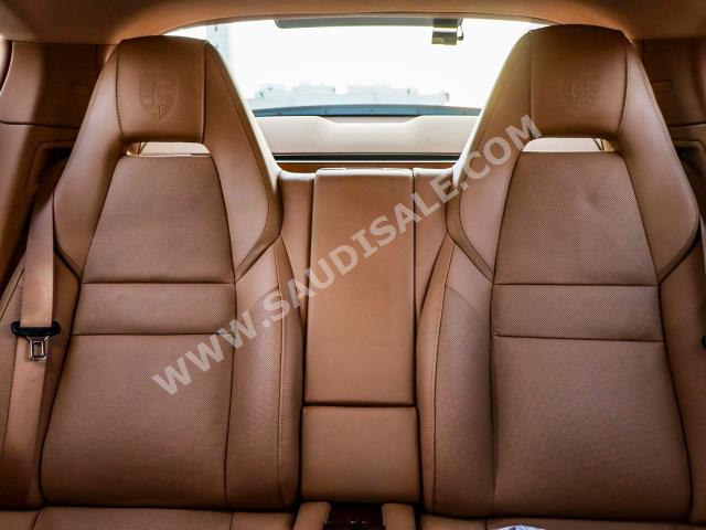 2012 بورش بانميرا 4 اس