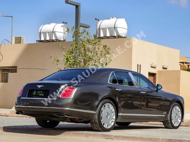 2012 بنتلي مولسان