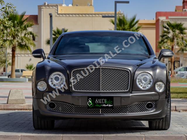 2012 بنتلي مولسان