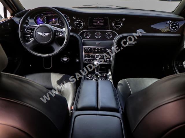 2012 بنتلي مولسان