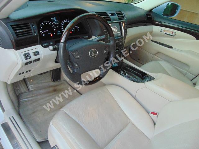2007 لكزس إل إس 460 إل