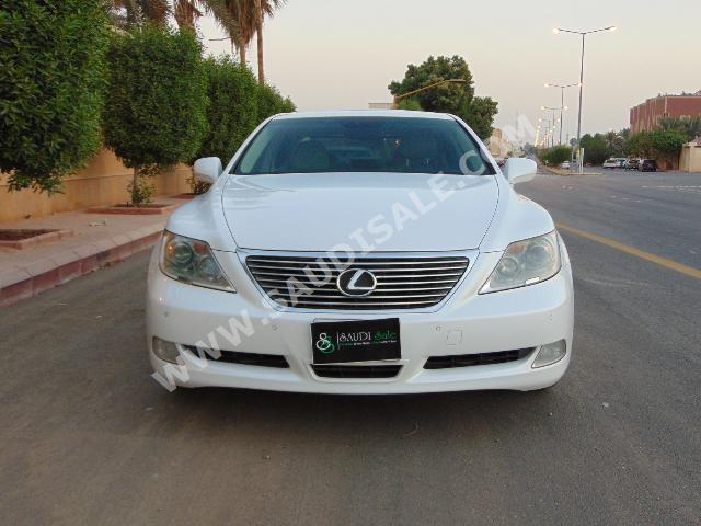 2007 لكزس إل إس 460 إل