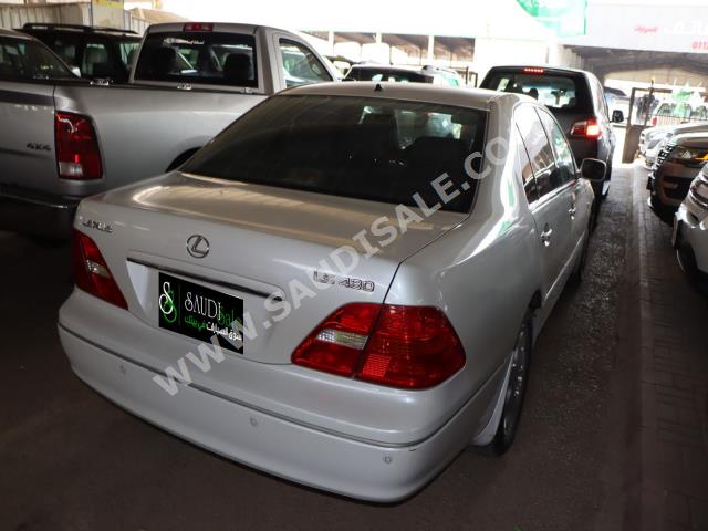 2002 Lexus LS 430