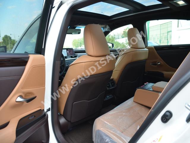 2019 Lexus ES 350 DD