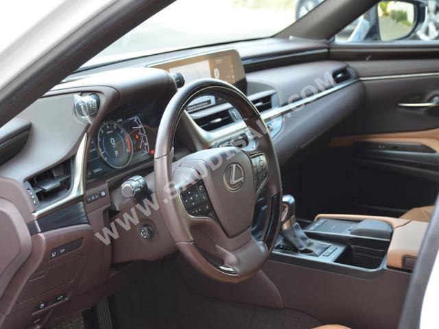 2019 Lexus ES 350 DD