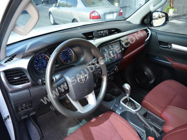 2020 Toyota Hilux TRD