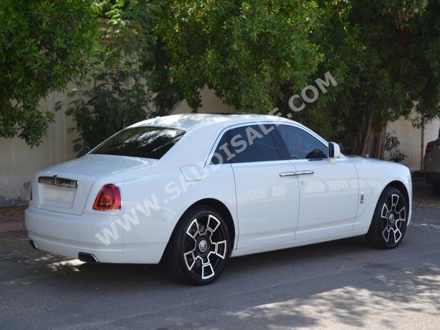 2010 رولز رويس قوست
