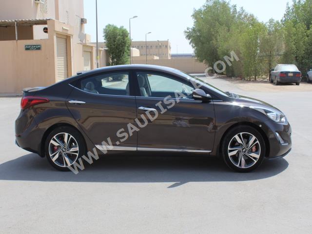 2016 هيونداي النترا