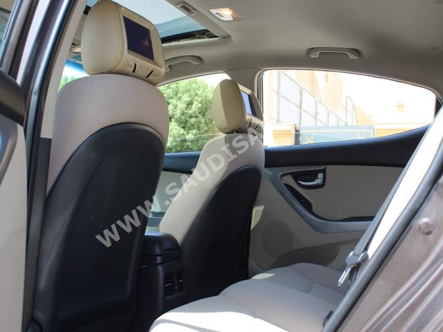 2016 هيونداي النترا