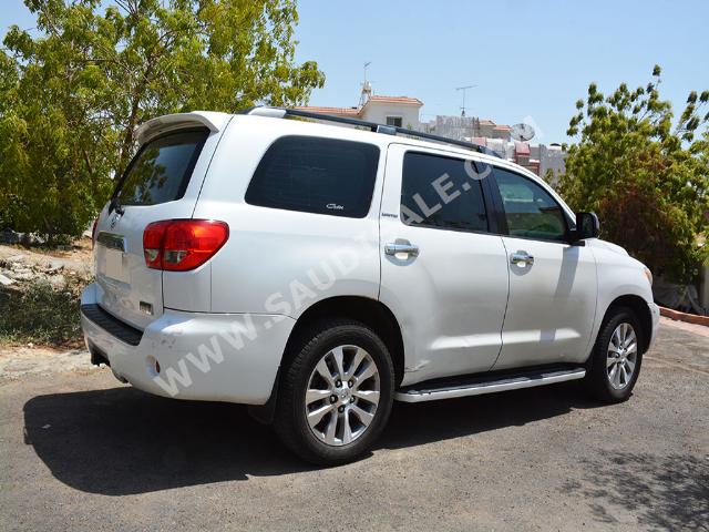 2009 تويوتا سكويا ليمتد