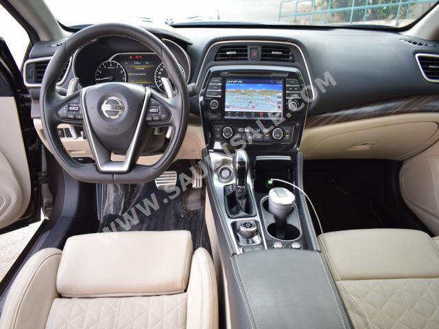 2017 Nissan Maxima