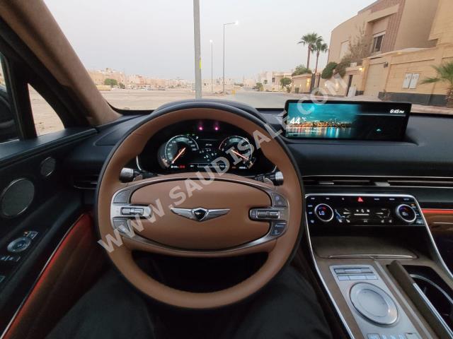 2021 جينيسيس جي في 80