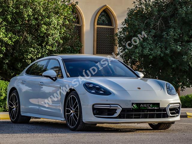 2021 بورش بانميرا 4 اس اكسيكيتف